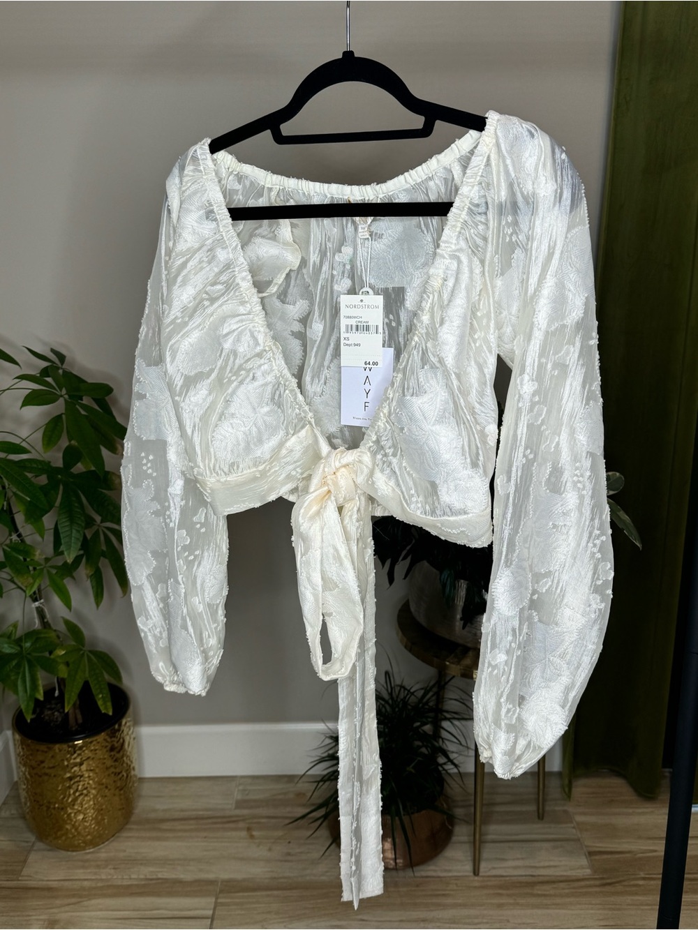 NWT WAYF Cream Sheer Jacquard Tie Front Crop Top XS Romantic Boho